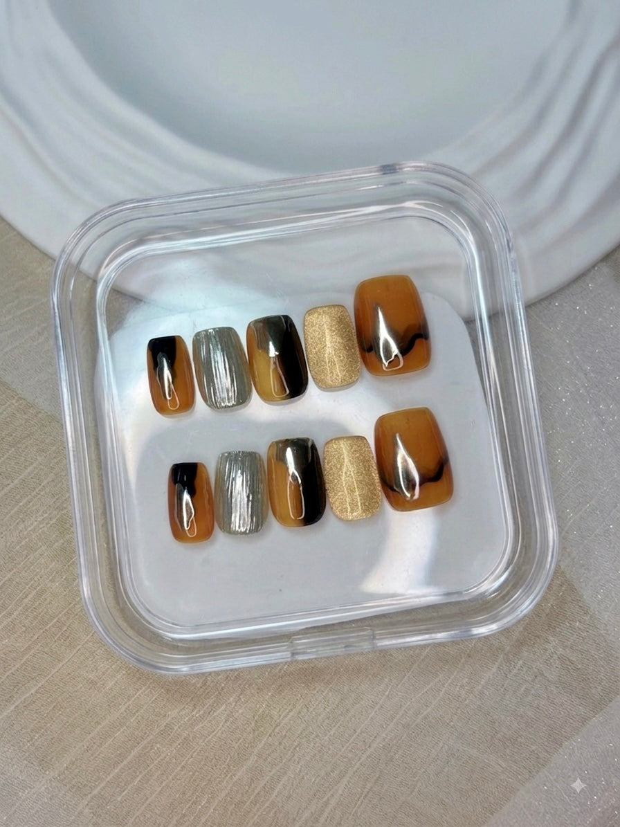 Dark Amber（深色琥珀）