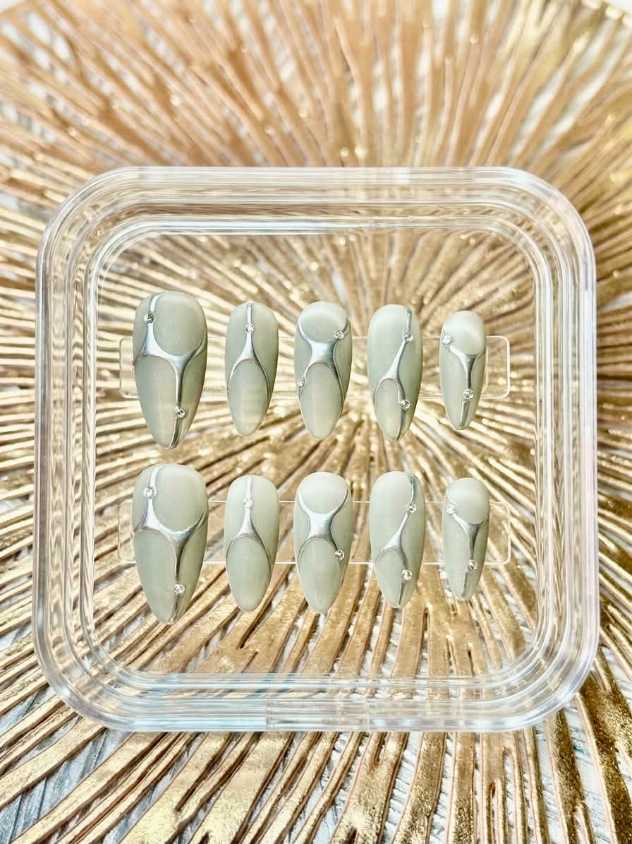 Sandy Beige（沙丘米白）