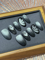 Liquid Mercury（流動水銀）