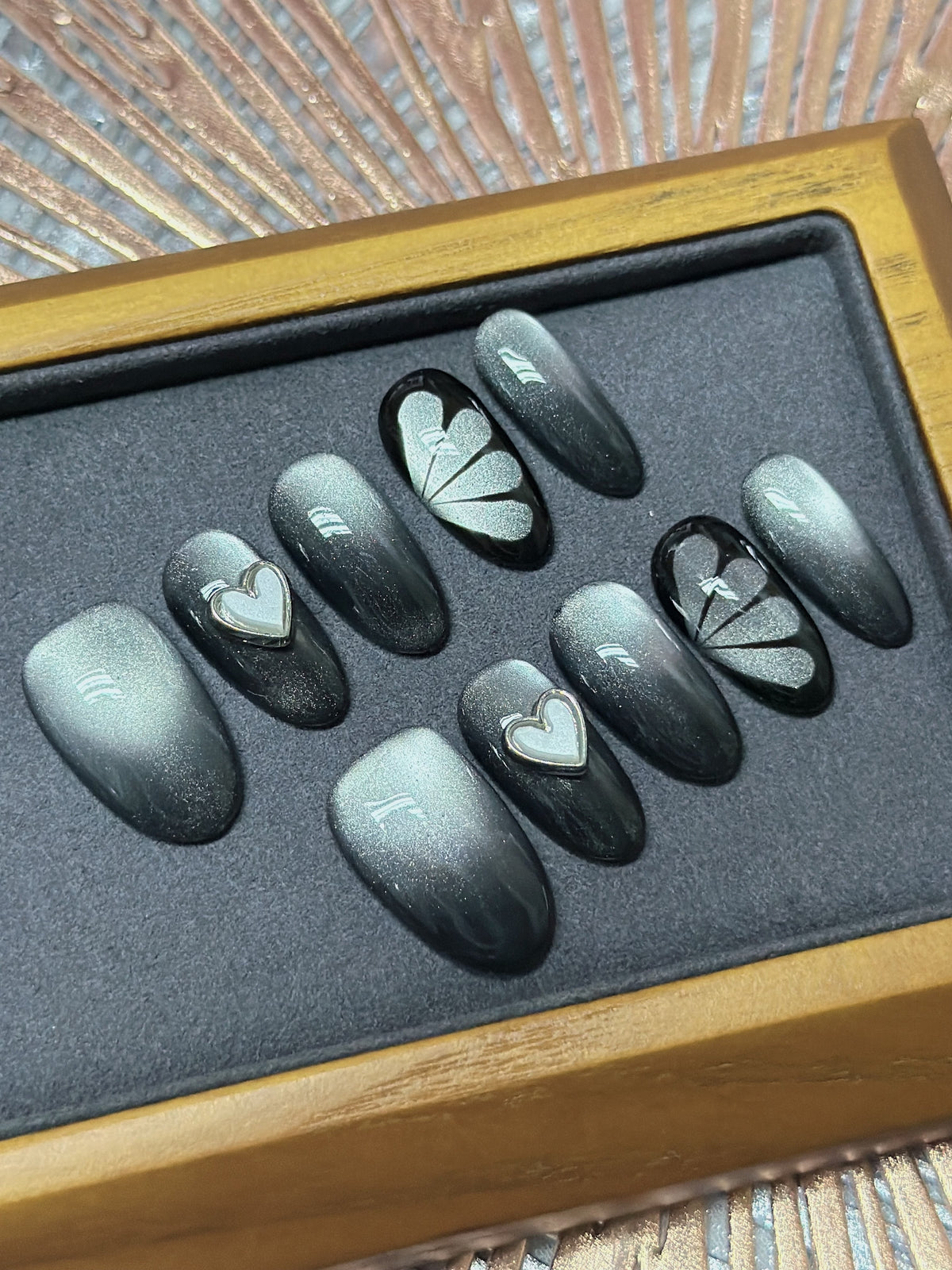 Liquid Mercury（流動水銀）