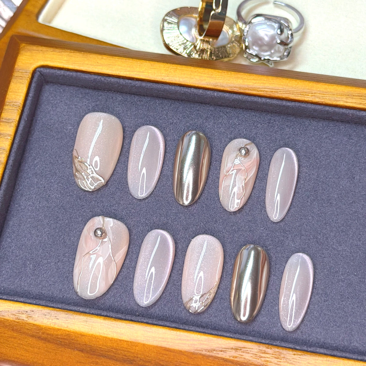 Golden Silk Milky (金絲柔滑奶白)