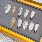 Chrome Hazelnut (金屬灰棕榛果)