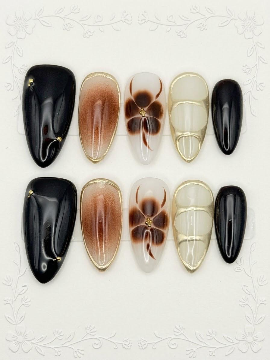 Autumn chestnut gold leaf relief(秋栗金箔)