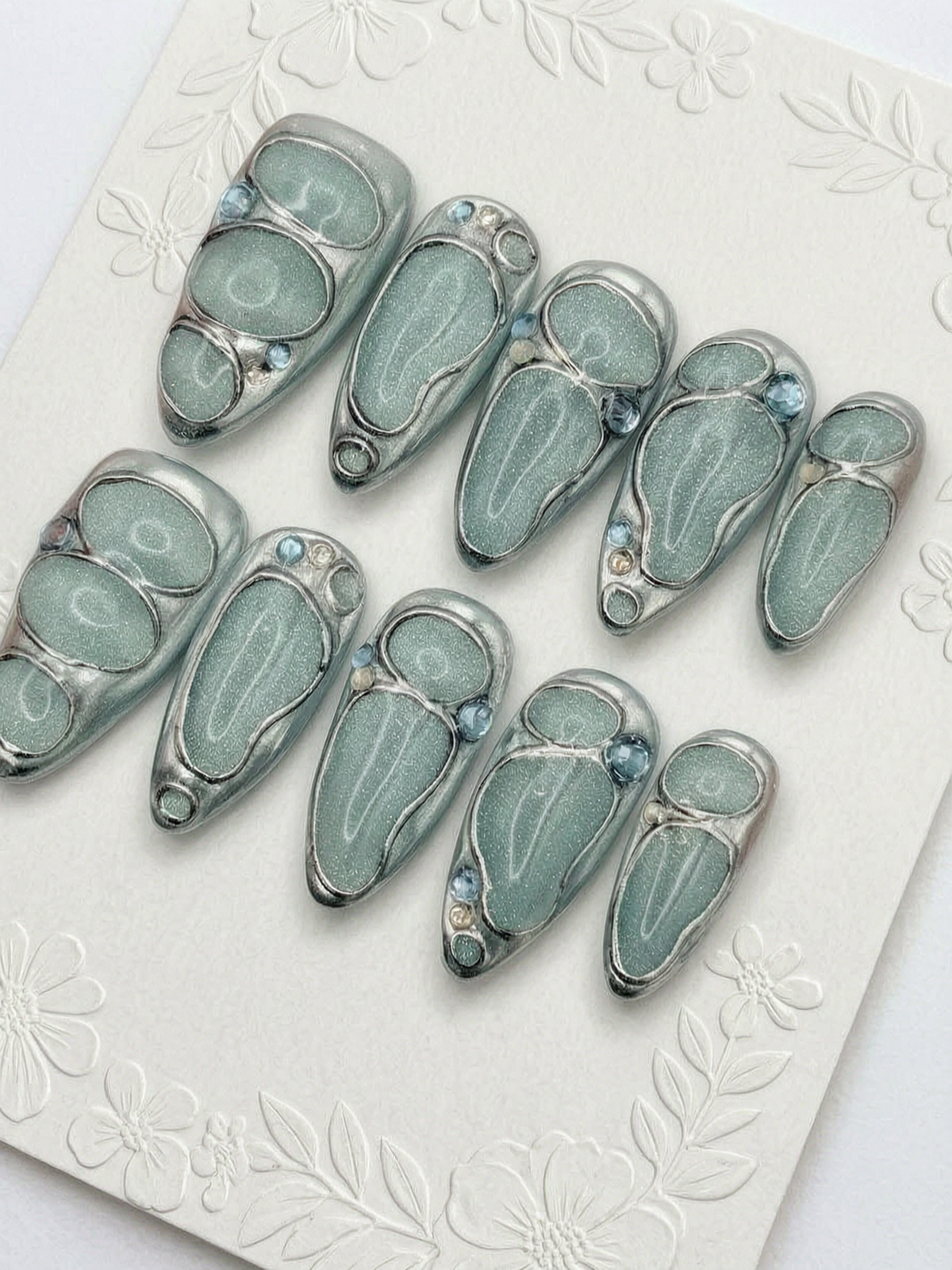 Jade Silver Light(碧玉銀光)