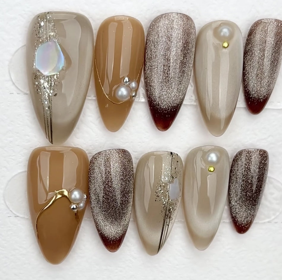 Chrome Hazelnut (金屬灰棕榛果)